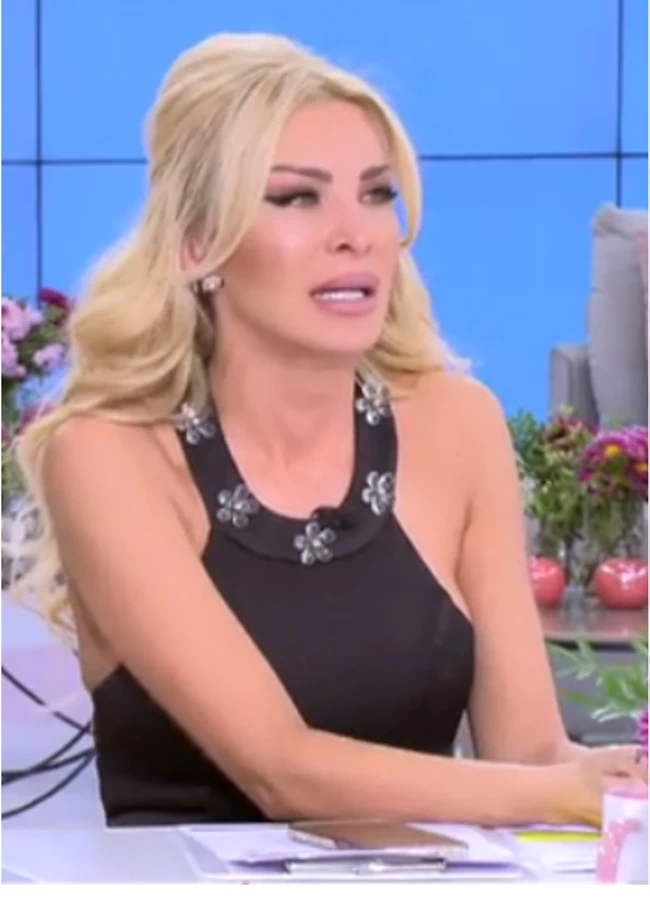 Κατέρρευσε η Καινούργιου: "Μου γράφουν να πεθάνω και να μην κάνω ποτέ παιδί"