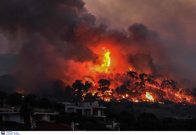 ΦΩΤΙΑ ΣΤΙΣ ΚΕΧΡΙΕΣ