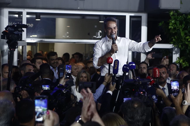 ΜΗΤΣΟΤΑΚΗΣ ΠΕΙΡΑΙΩΣ ΕΚΛΟΓΕΣ