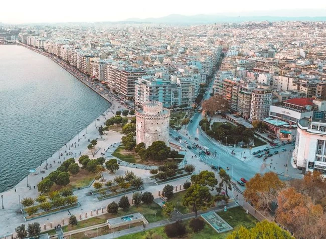 Η κατάταξη της ...ευτυχίας στην Ευρώπη: Στην τελευταία θέση η Αθήνα, πιο ψηλά η Θεσσαλονίκη