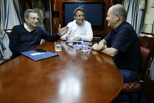 Μακρον Σολτς Ντραγκι
