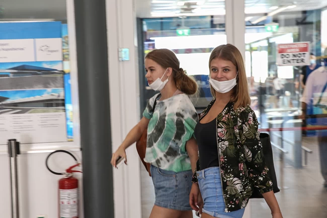 Κέρκυρα αεροδρόμιο τουρίστες