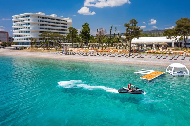 Στα Brown Hotels, η διαμονή μετατρέπεται σε μια συναρπαστική ιστορία που δεν θα ξεχάσεις ποτέ