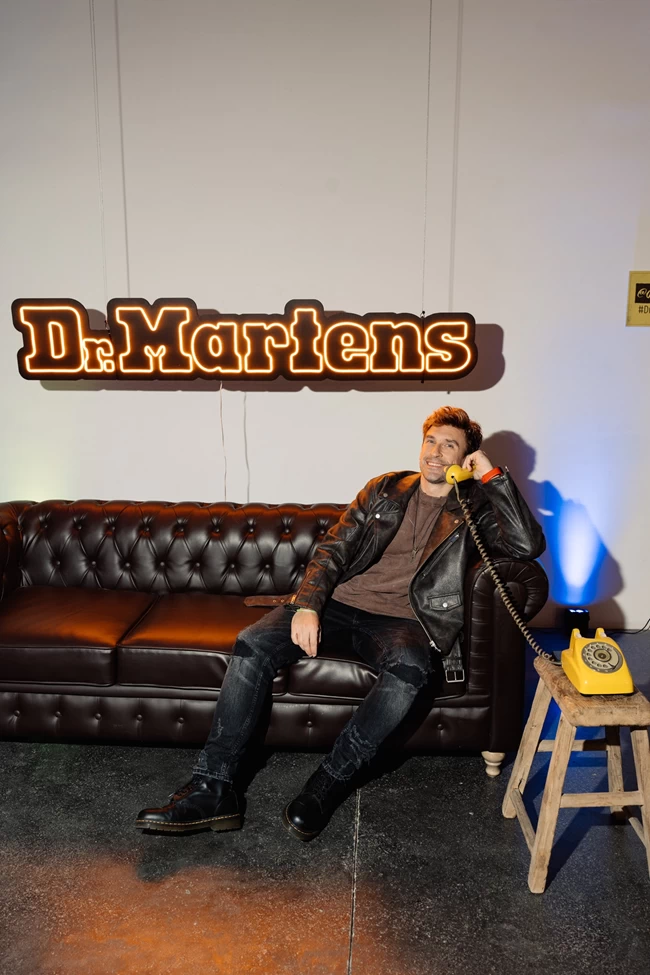 DR MARTENS