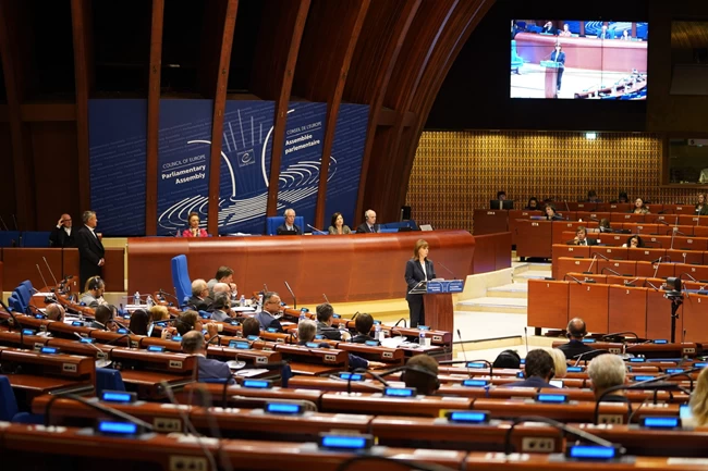 κατερινα σακελλαροπούλου