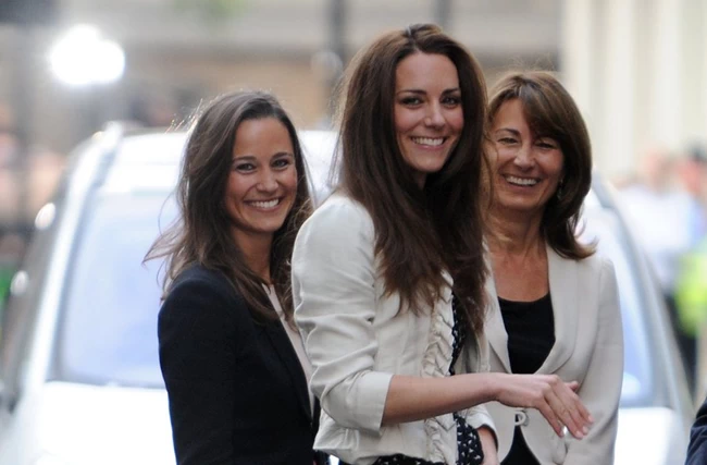 KATE MIDDLETON PIPPA