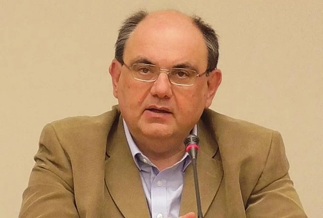 Δημήτρης Καζάκης