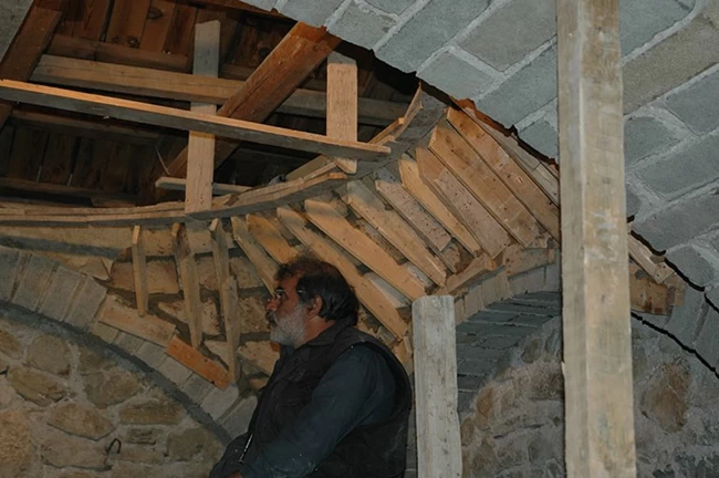 Σωτήρης Τζήμας: Ο 70χρονος αρχιτέκτονας που αναστήλωσε πάνω από 100... |  Ελλάδα Ειδήσεις