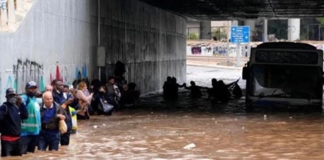 ΒΥΘΙΣΜΕΝΟ ΛΕΩΦΟΡΕΙΟ