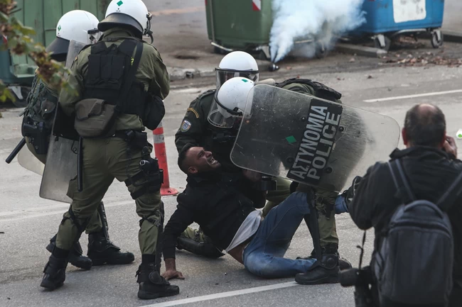επεισοδια