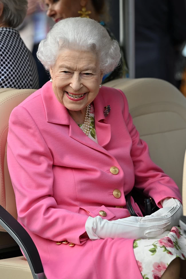 queen elizabeth