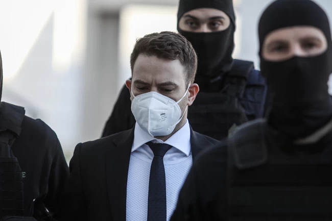 Δίκη Μπάμπη Αναγνωστόπουλου: Διακοπή για τις 12 Απριλίου - Δήλωσε... έγγαμος και χήρος