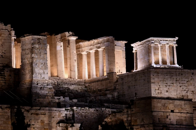Ακρόπολη: Κέρδισε τρία βραβεία στα "Όσκαρ" φωτισμού – Άλλη μία διεθνής αναγνώριση