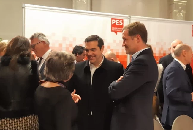 Τσίπρας - Γεννηματά: Δυο ξένοι στην ίδια... ευρωσοσιαλιστική οικογένεια