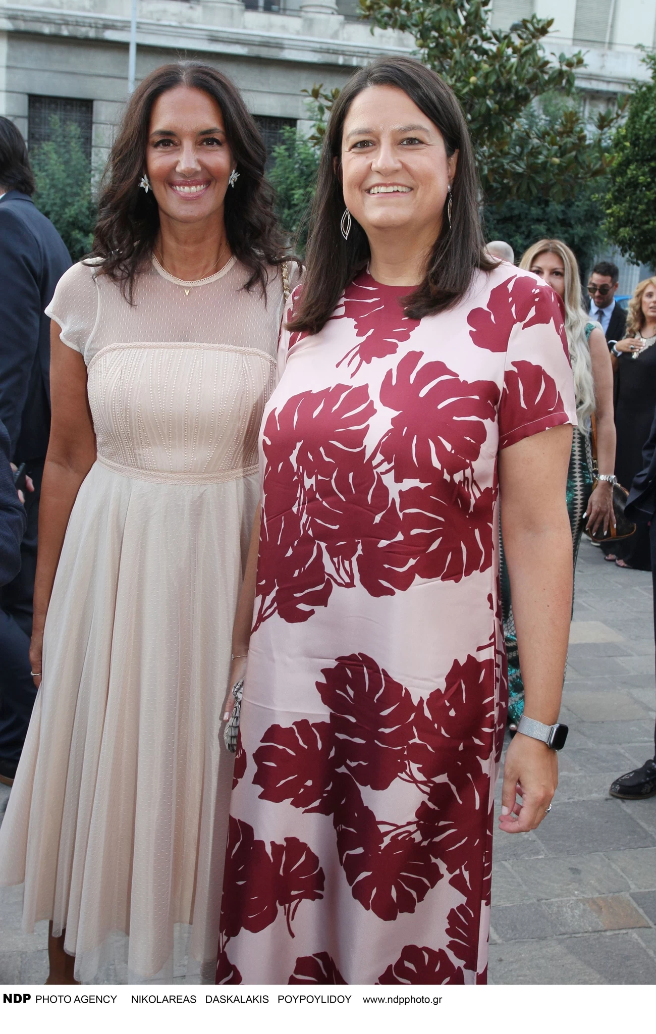 Νόνη Δούνια