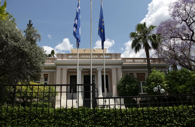 Πιέζουν τον Μητσοτακη να αλλάξει τον εκλογικό νόμο- Σταθερά "όχι" απαντά εκείνος