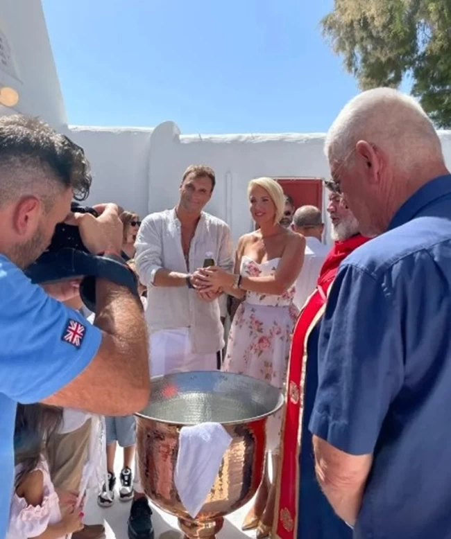 κατερίνα μονογυιου