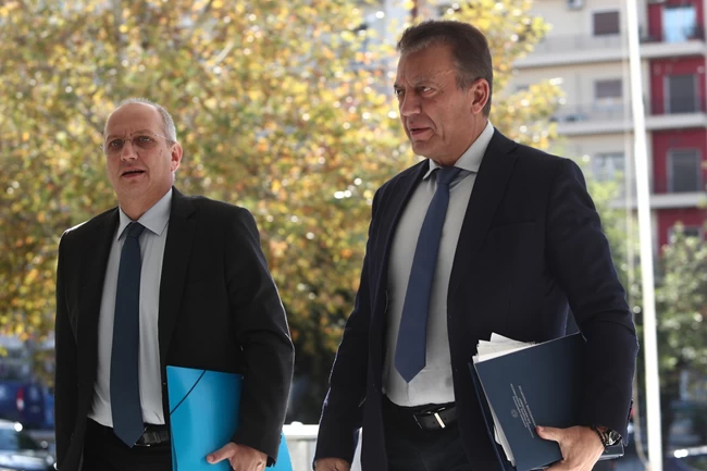Στον Άρειο Πάγο Οικονόμου και Βρούτσης: Θα αντιμετωπίσουμε τις αγέλες των χούλιγκαν και όσους τους ανέχονται