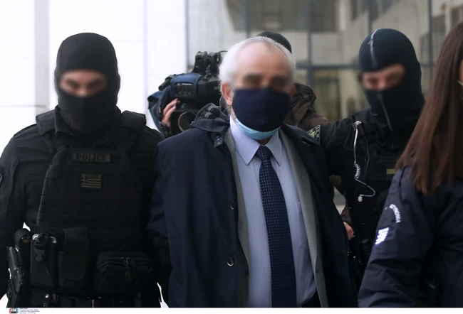 ΨΕΥΤΟΓΙΑΤΡΟΣ