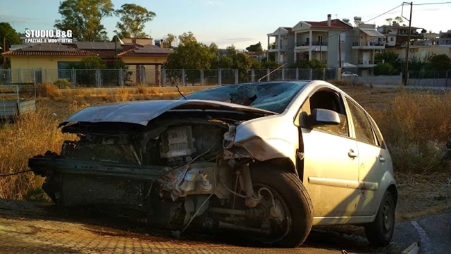 Θανατηφόρο τροχαίο στο Ναύπλιο: Νεκρή 34χρονη, δύο τραυματίες [εικόνες]