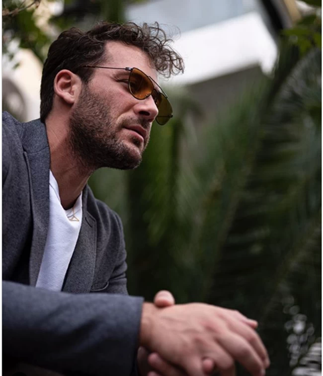 Αντίνοος Αλμπάνης