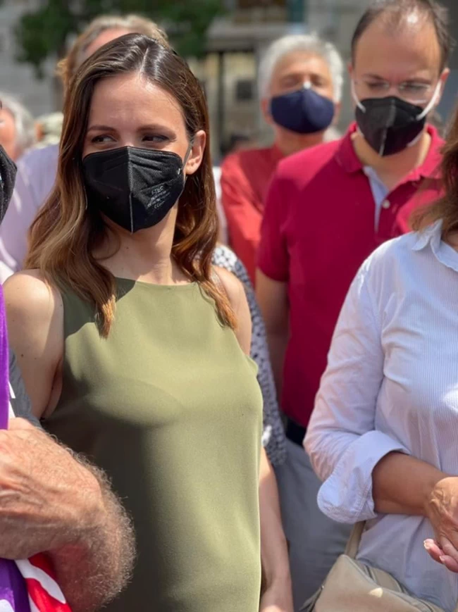 efi ahtsioglou