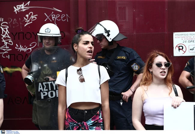 καλλιτεχ