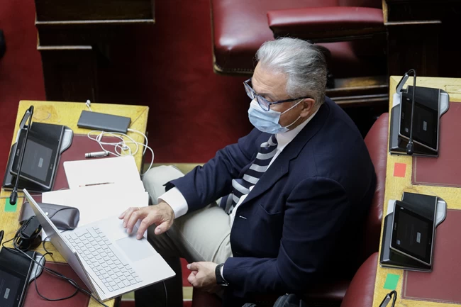 Βουλή_ Μάσκα