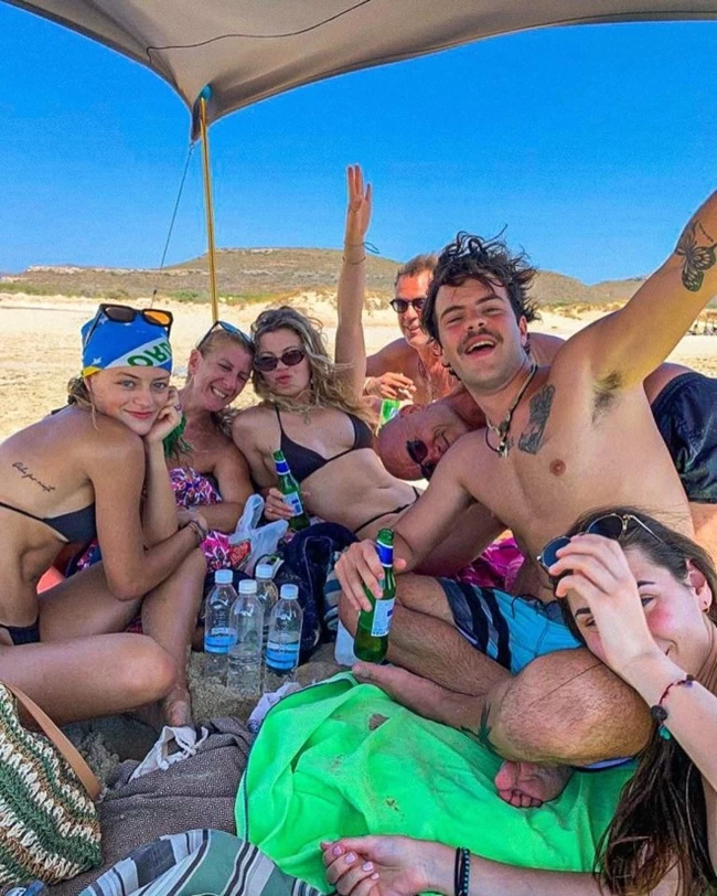 ΜΕΡΚΟΥΡΗ ΛΑΤΣΙΟΣ