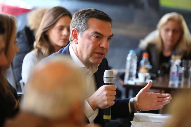 Ο Αλέξης Τσίπρας καλεί Βαρουφάκη και ΚΚΕ να δώσουν ψήφο ανοχής σε κυβέρνηση ΣΥΡΙΖΑ- ΠΑΣΟΚ- "Ένα μεγάλο όχι" του απαντά ο Βαρουφάκης