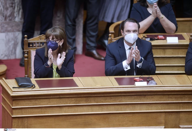 Ο Ουκρανός πρόεδρος Ζελένσκι στην ελληνική Βουλή: "Ελευθερία ή θάνατος, λέμε και εμείς σήμερα" Ο Ουκρανός πρόεδρος Ζελένσκι στην ελληνική Βουλή: "Ελευθερία ή θάνατος, λέμε και εμείς σήμερα"