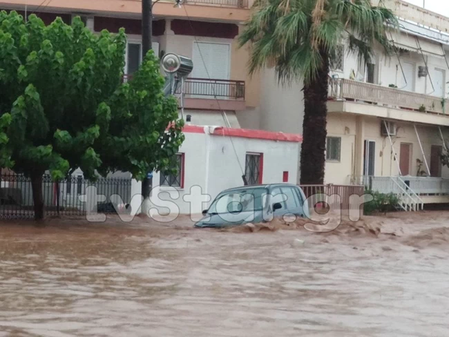 Οι πρώτες εικόνες από την καταστροφή στην Εύβοια: Εφιαλτική νύχτα με εγκλωβισμένους