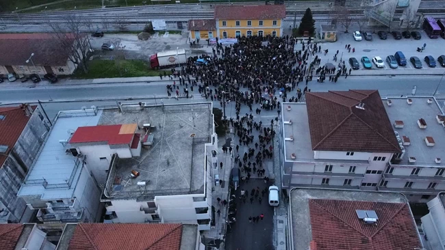 ΚΑΛΑΜΠΑΚΑ ΤΡΕΝΑ ΤΕΜΠΗ