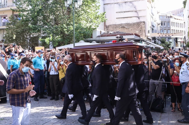 ΛΑΙΚΟ ΠΡΟΣΚΥΝΗΜΑ