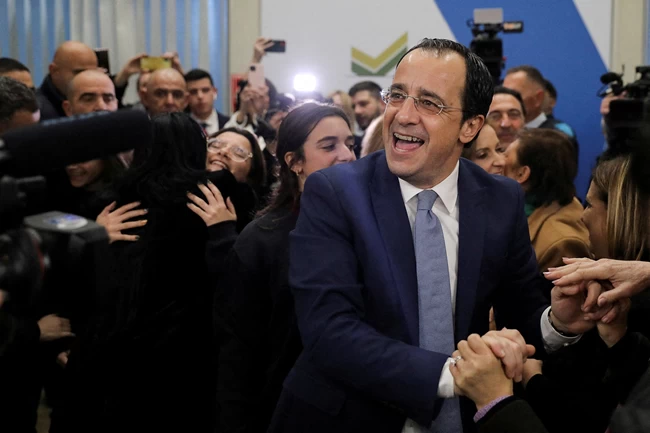 ΝΙΚΟΣ ΧΡΙΣΤΟΔΟΥΛΙΔΗΣ