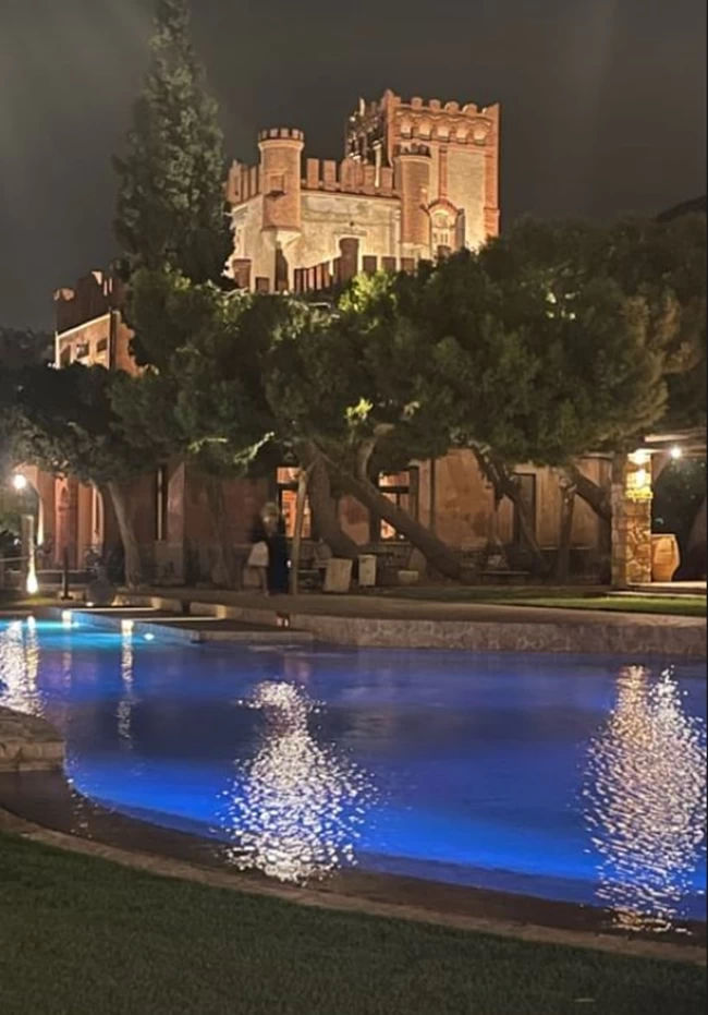 γαμος