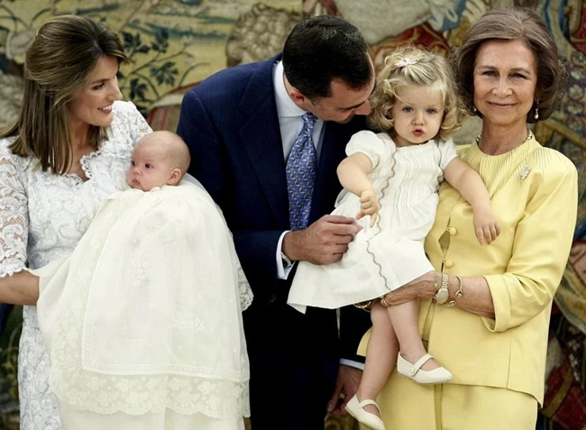 queen sofia letizia
