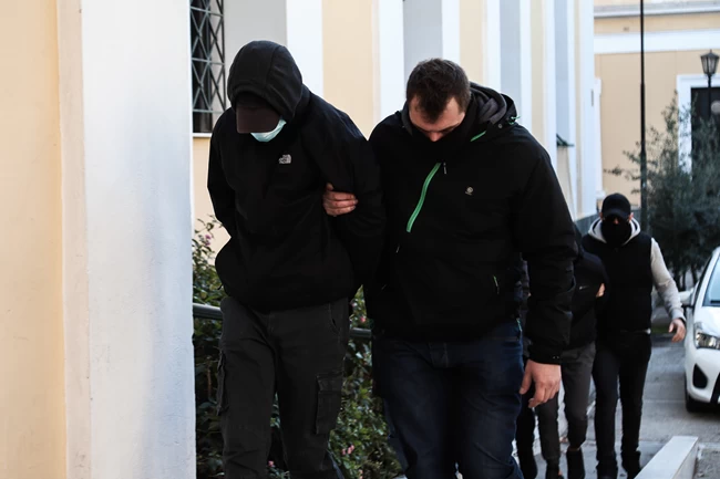 ΑΝΗΛΙΚΟΙ ΞΥΛΟΔΑΡΜΟΣ ΣΤΑΘΜΑΡΧΗ