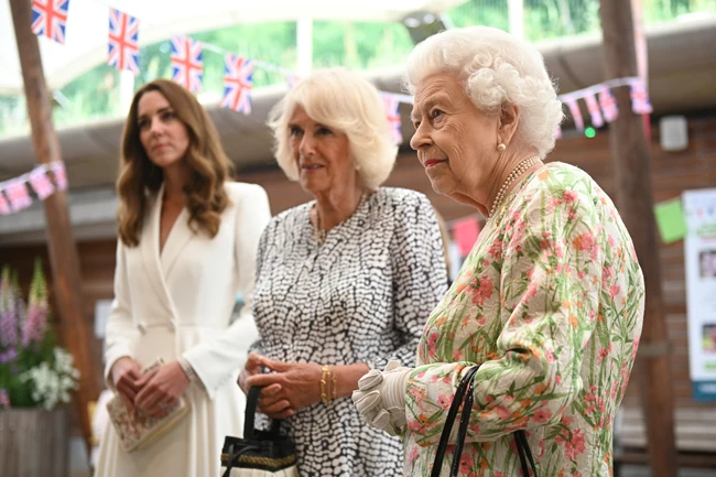 queen elizabeth