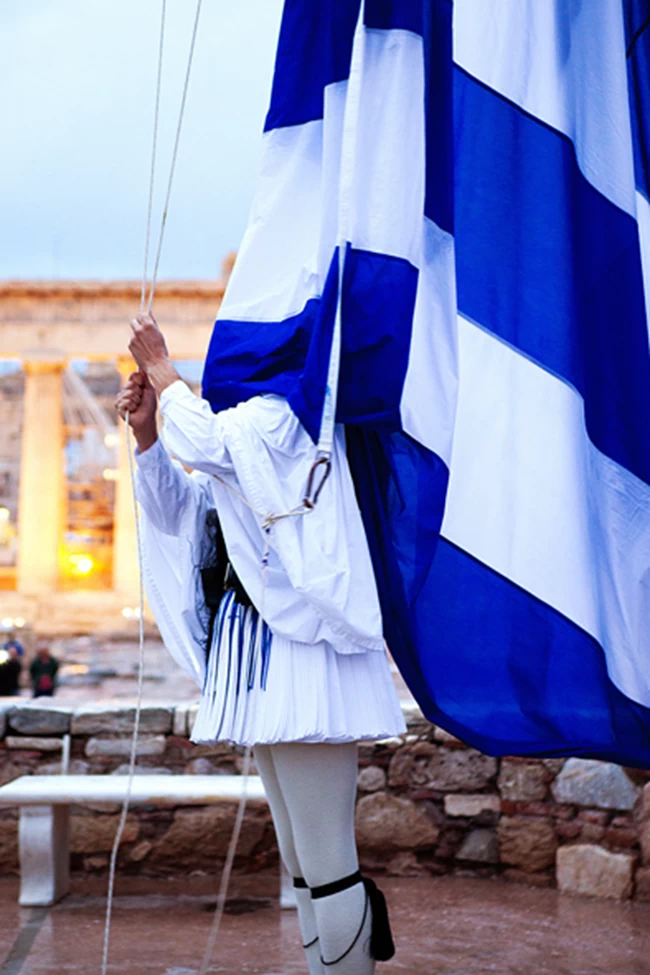 Η εκθεση φωτογραφίας "Εύζωνες - Οι φύλακες των αφανών" ταξιδεύει στο Καστελόριζο τον Αύγουστο