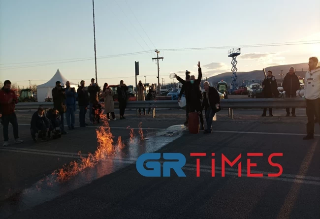 τσιπουρο φωτια