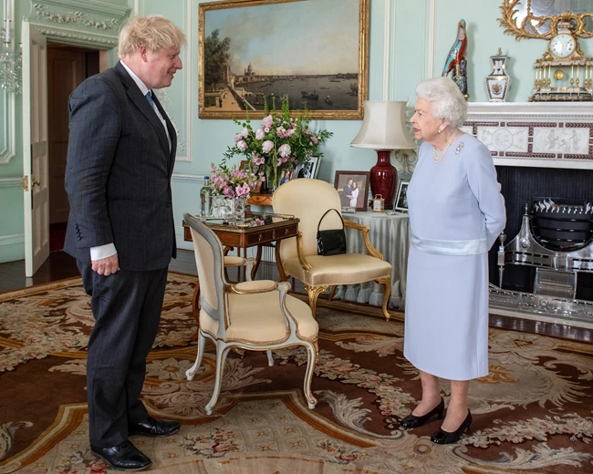 queen boris johnson