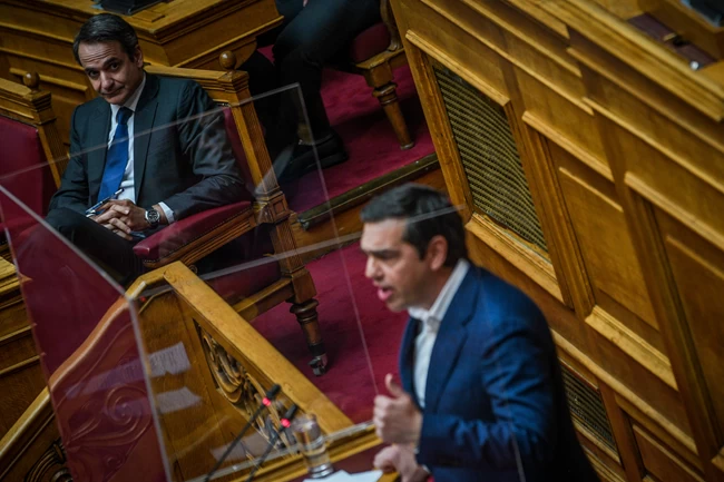 Τσακώθηκαν και για το... ρούτερ του Μαξίμου - Μητσοτάκης: Δεν το βρήκα - ΣΥΡΙΖΑ: Εμείς το αφήσαμε