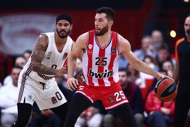 Ολυμπιακός-Μπάγερν Μονάχου 77-69: "Καθάρισε" από το πρώτο δεκάλεπτο