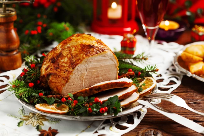 Ακριβότερο φέτος το χριστουγεννιάτικο τραπέζι - Πού κυμαίνονται οι τιμές σε αρνί, κατσίκι, χοιρινό