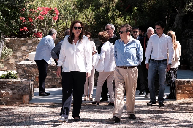 Κυριάκος- Μαρέβα στα Χανιά: Στο μνημόσυνο για τα τρία χρόνια από τον θάνατο του Κωνσταντίνου Μητσοτάκη (φωτό,video)