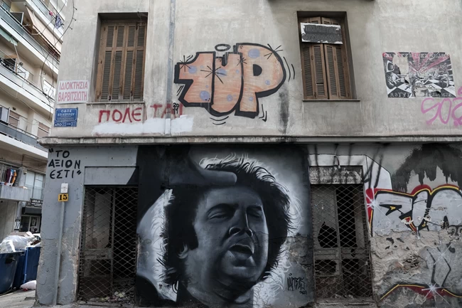 ΜΙΚΗΣ ΘΕΟΔΩΡΑΚΗΣ