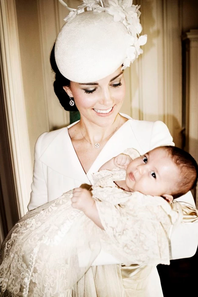 KATE MIDDLETON princess charlotte