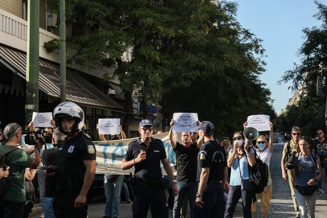 Αντιπροσφυγική συγκέντρωση Βικτώρια