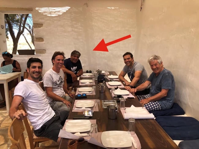 Με τραπεζίτη της υπόθεσης Καλογρίτσα ο Αλέξης Τσίπρας στα Κουφονήσια - Είχε ρόλο στα δάνειά του